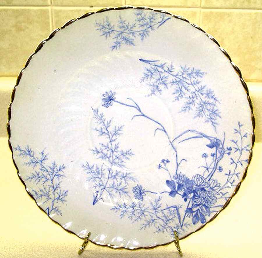 Clover Saucer by Unknown Manufacturer-1