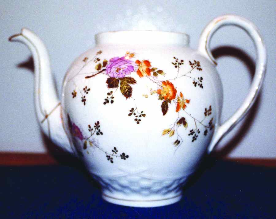 UC339 Teapot No Lid by Unknown Manufacturer-1
