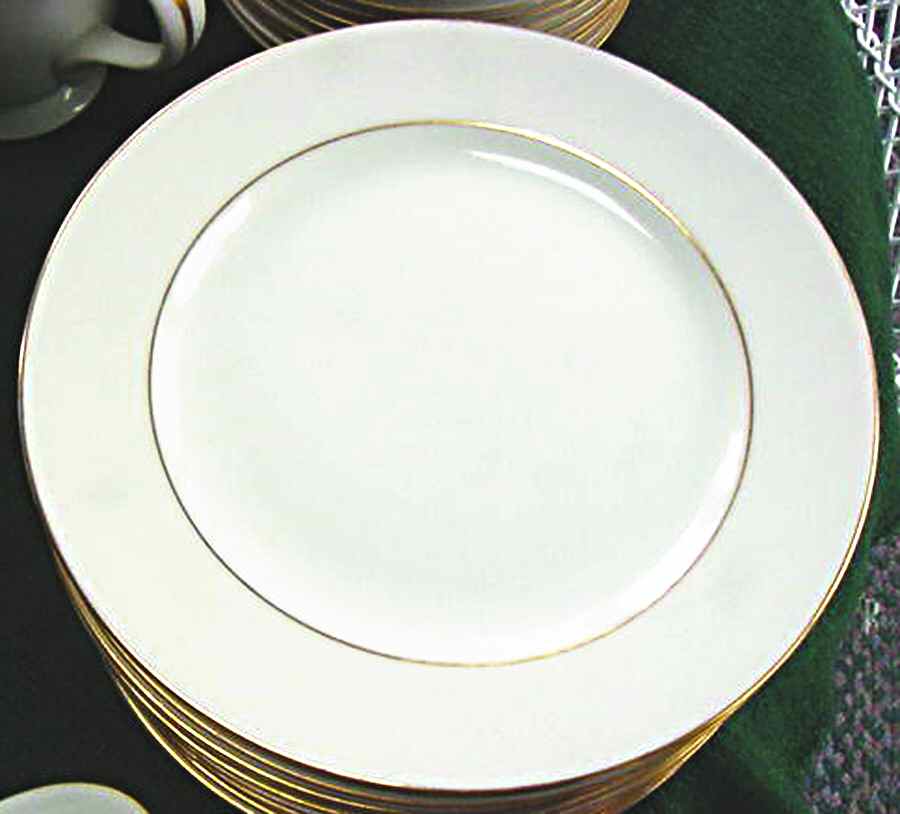 SUZ6 Dinner Plate by Satsuma-1