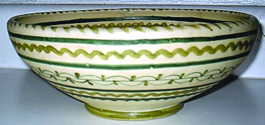 UC347 9" Round Vegetable Bowl by Unknown Manufacturer-1