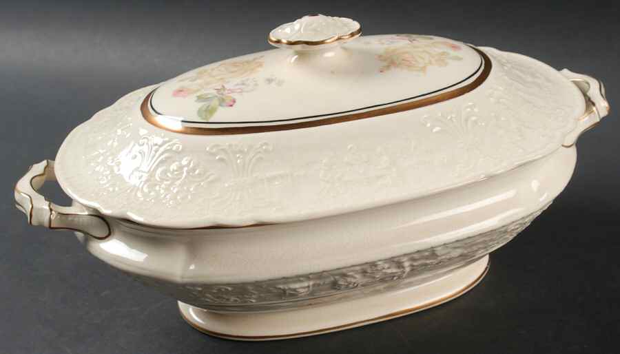 UNI160 Oval Covered Vegetable by Universal-1