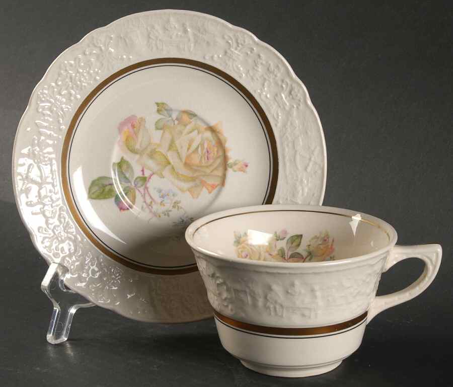 UNI160 Flat Cup & Saucer Set by Universal-1