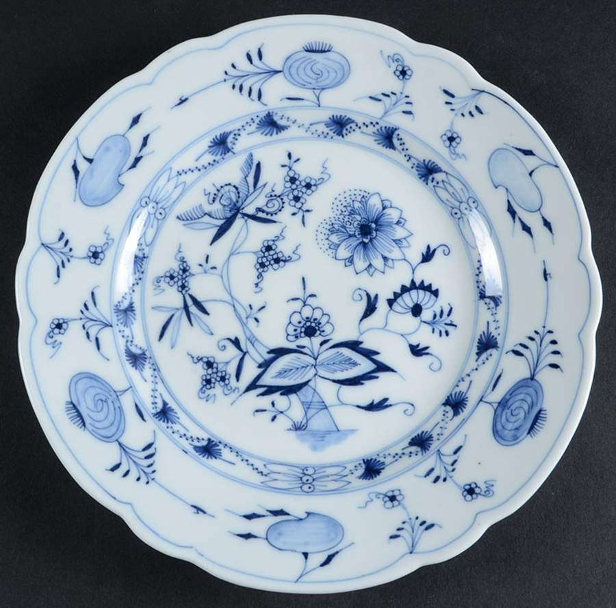 Blue Onion Luncheon Plate by Unknown Manufacturer-1