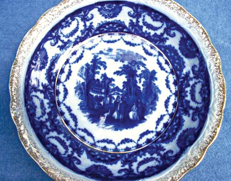 Valencia Dinner Plate by Sampson Hancock & Sons-1