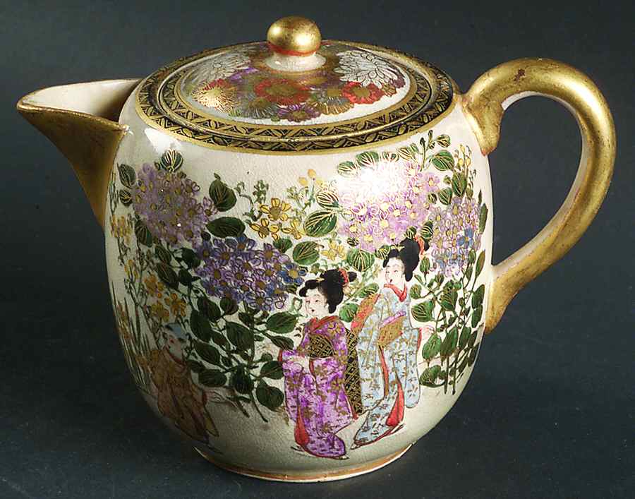 JAP1437 Creamer & Lid by Japan-1