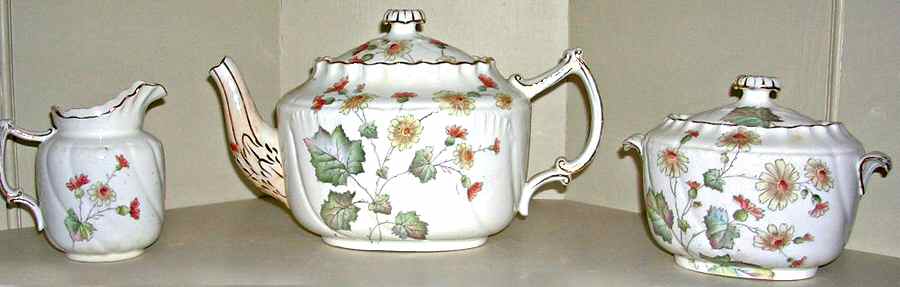 3878 Teapot & Lid by Unknown Manufacturer-1