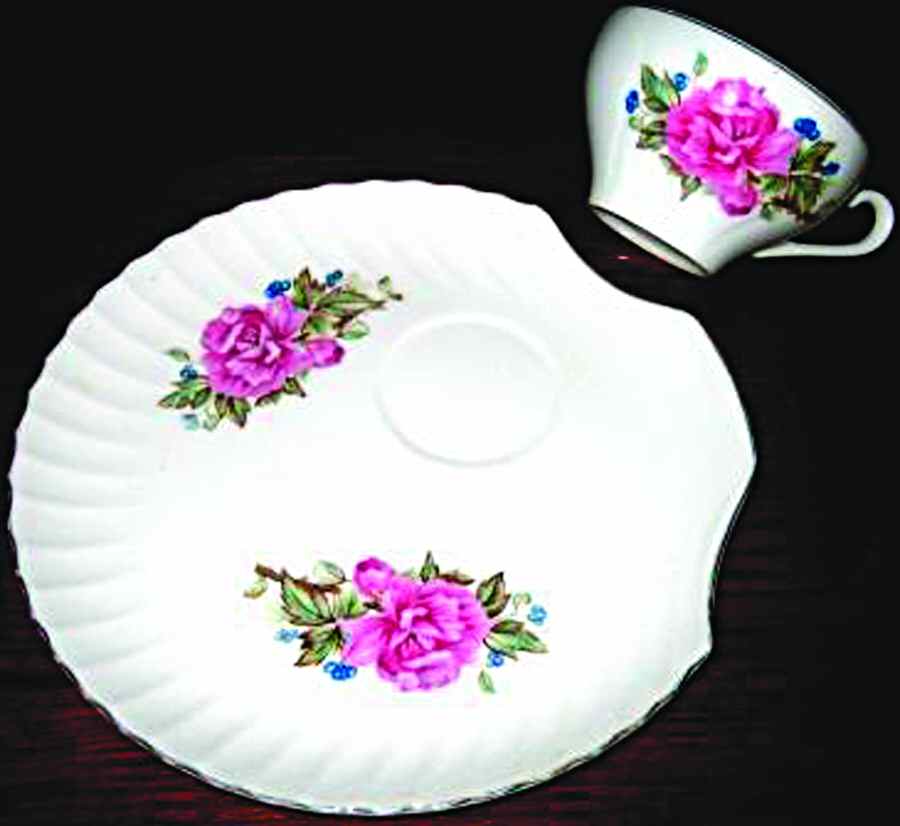 2358F Snack Plate & Cup Set by Japan-1
