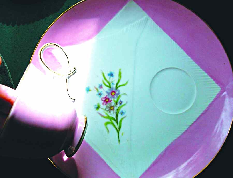 9307 Snack Plate & Cup Set by Unknown Manufacturer-1