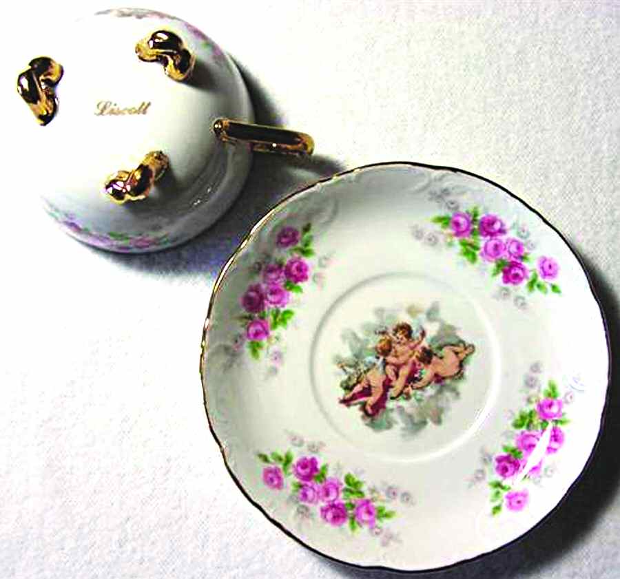 Liscott Footed Cup & Saucer Set by Unknown Manufacturer-1