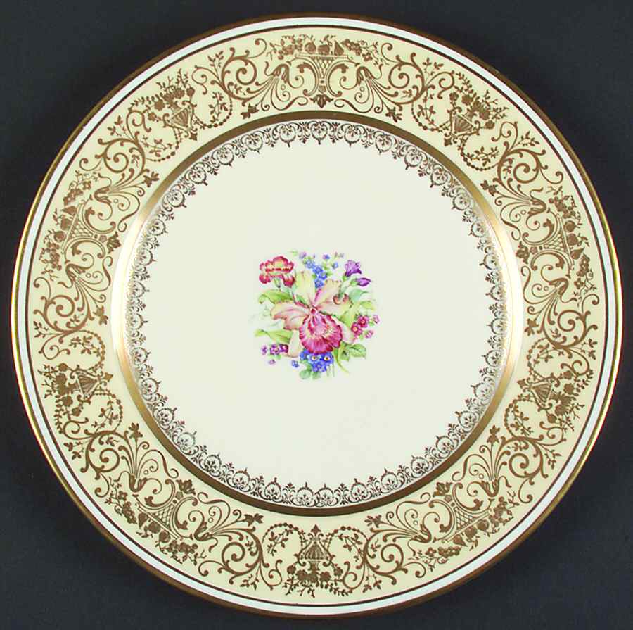 Ddw6 Dinner Plate by Deluxe Decorating-1