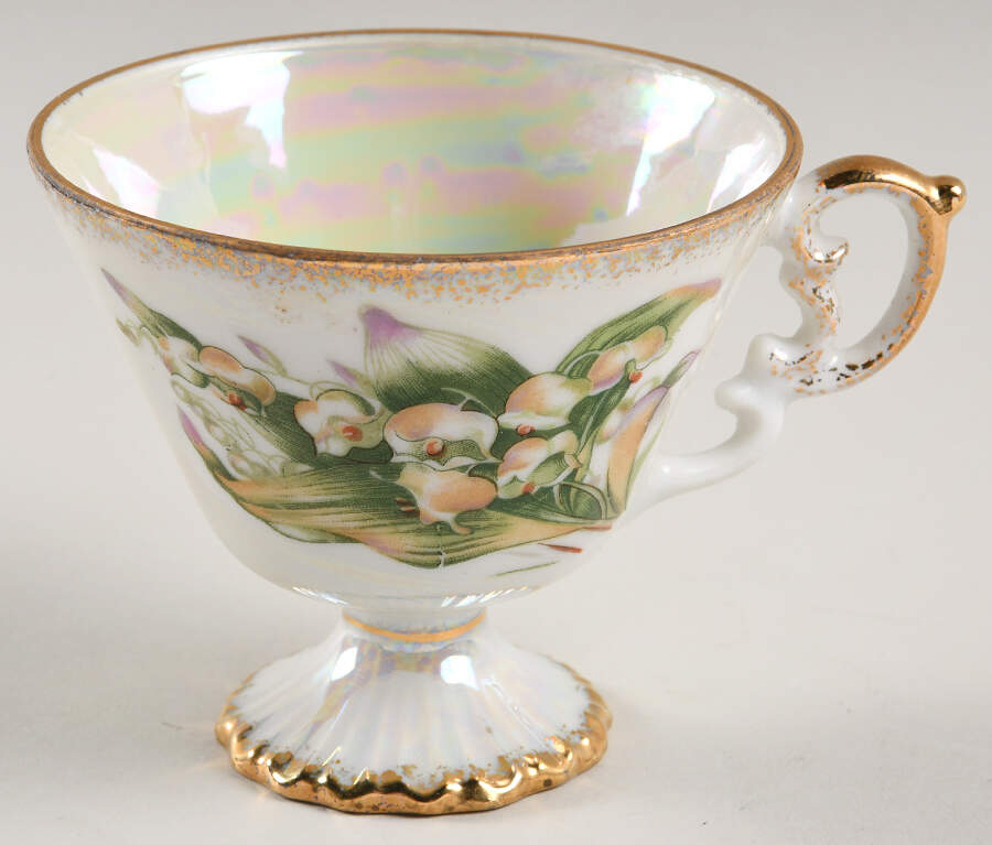 Flower of the Month Footed Cup by Ucagco-1