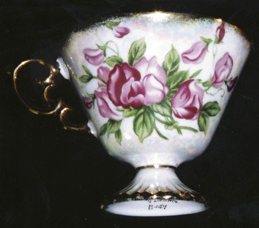 Flower of the Month Footed Cup by Ucagco-1