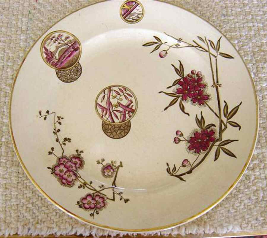 152 Dinner Plate by Unknown Manufacturer-1