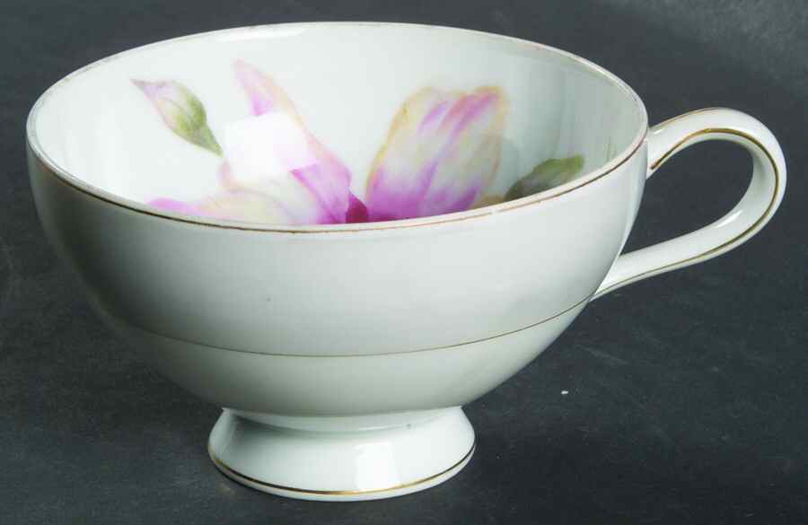 UCA65 Footed Cup by Ucagco-1