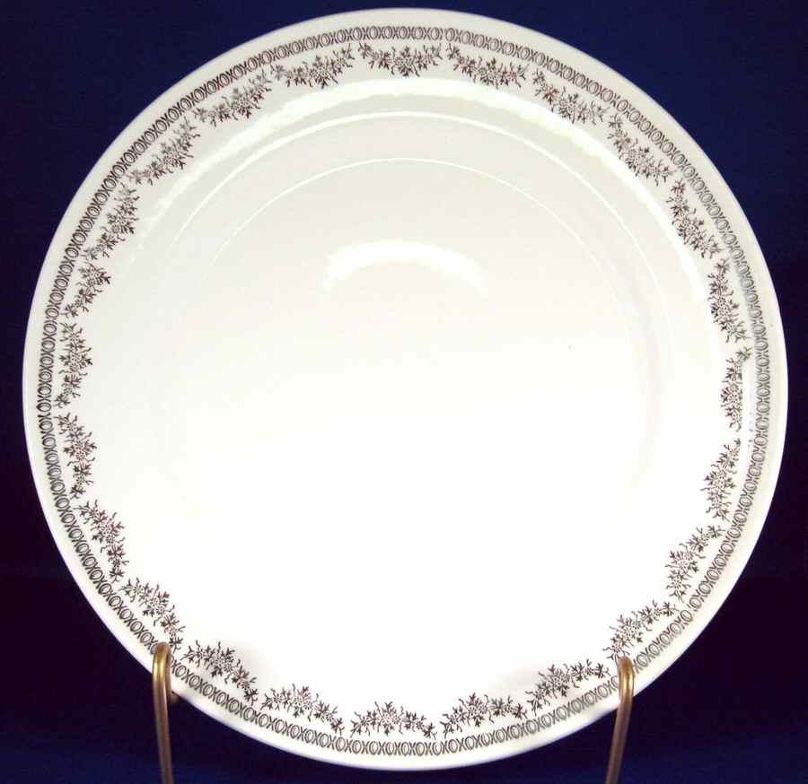 Platinum Bracelet Dinner Plate by USA-1