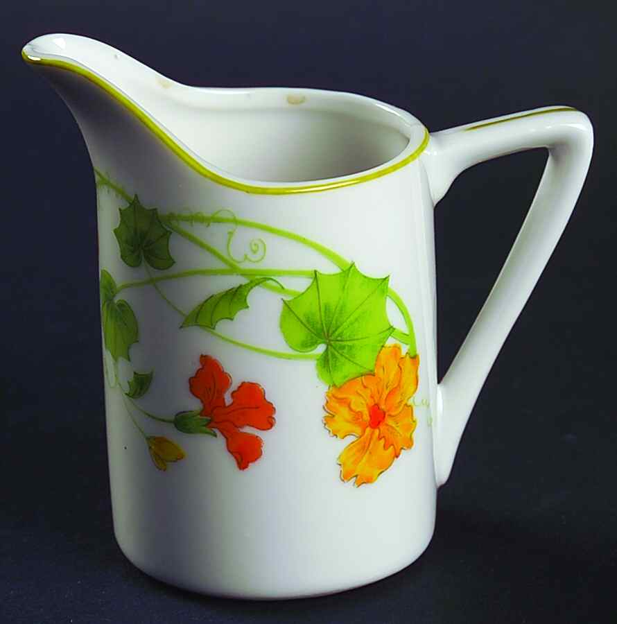 UC574 Mini Creamer by Unknown Manufacturer-1