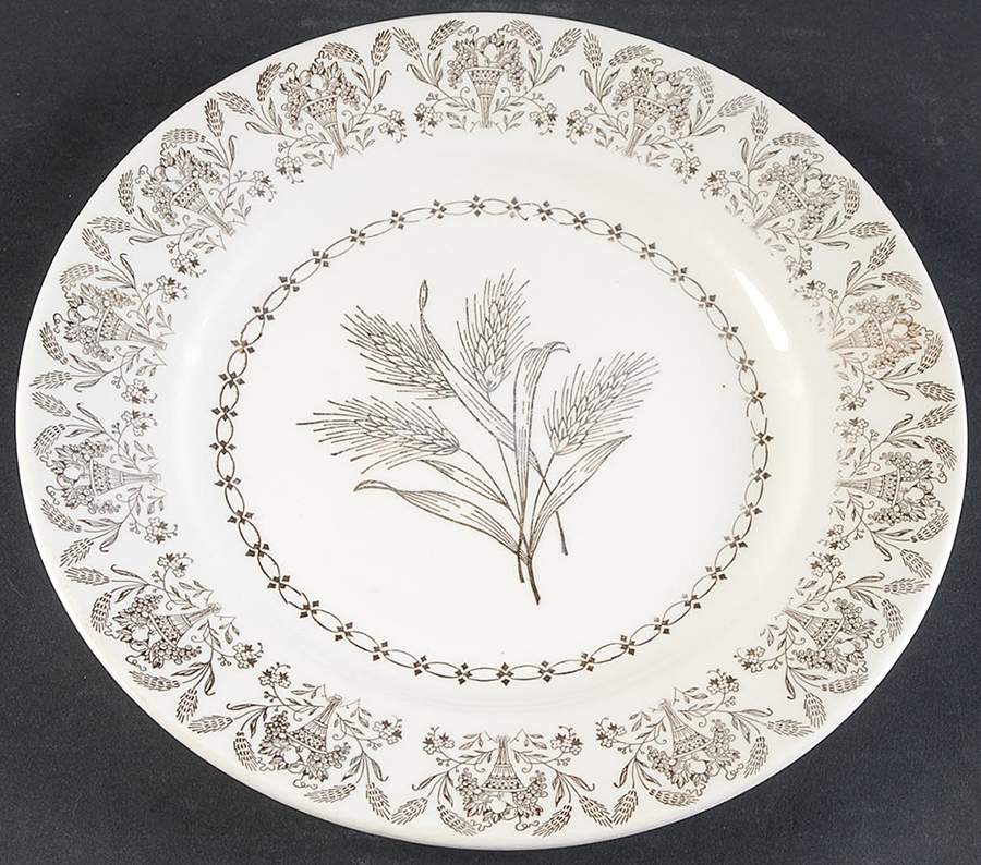 USA93 Dinner Plate by USA-1