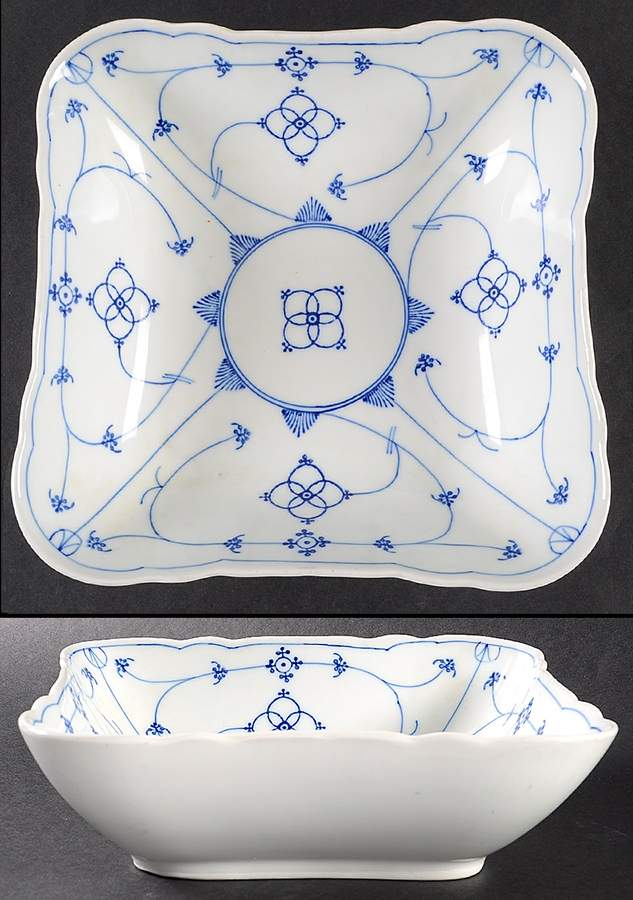 UC582 7" Square Vegetable Bowl by Unknown Manufacturer-1