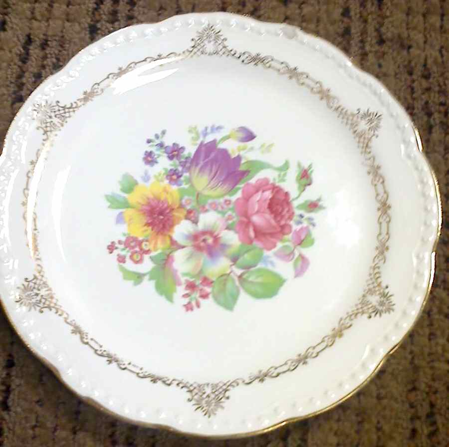 Floral Bouquet Dinner Plate by USA-1