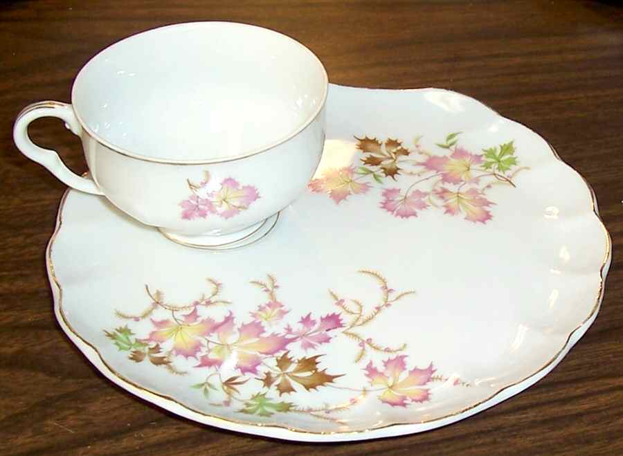 Wild Berry Snack Plate & Cup Set by Japan-1
