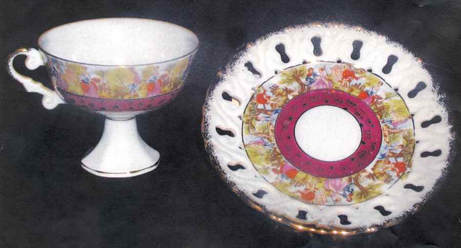 ENE34 Footed Cup & Saucer Set by Enesco-1