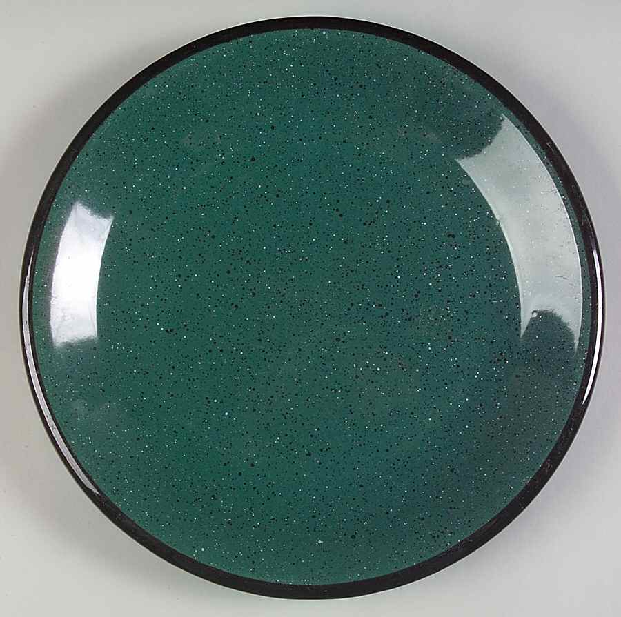 UC696 Dinner Plate by Unknown Manufacturer-1