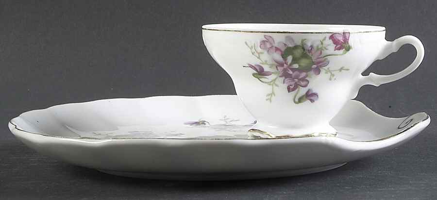 UC712 Snack Plate & Cup Set by Unknown Manufacturer-1
