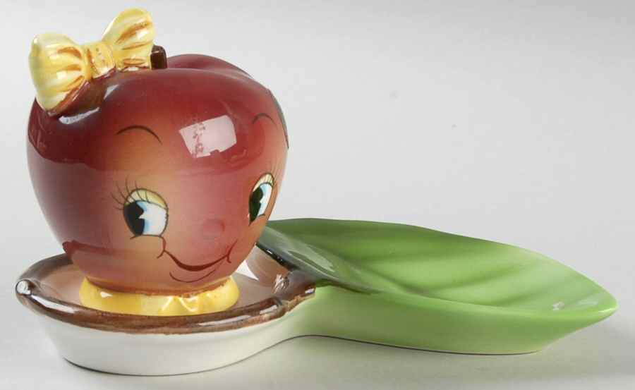 Apple Face Spoon Rest with Shaker by Ucagco-1