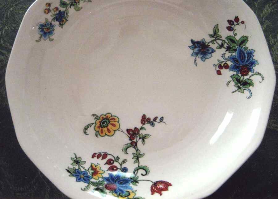 UC715 Dinner Plate by Unknown Manufacturer-1
