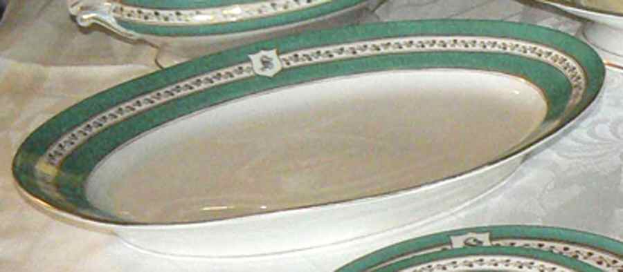 UC718 16" Oval Serving Platter by Unknown Manufacturer-1