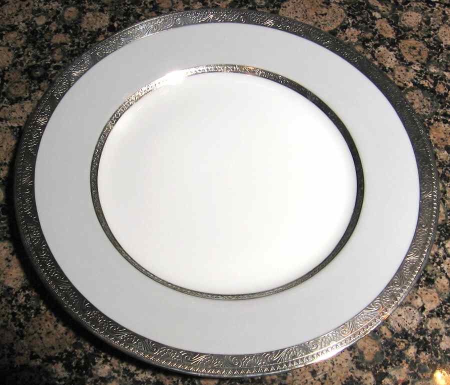 UC728 Dinner Plate by Unknown Manufacturer-1