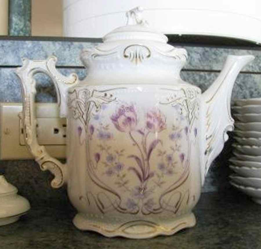 13389 Teapot & Lid by Unknown Manufacturer-1