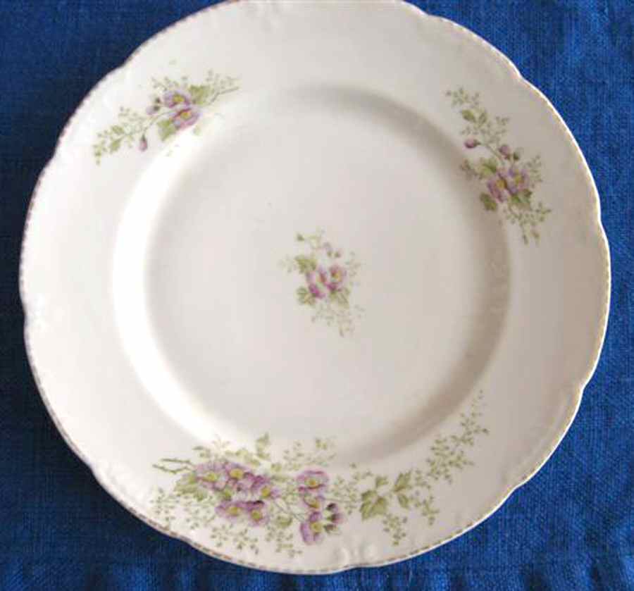 5658 Dinner Plate by Unknown Manufacturer-1
