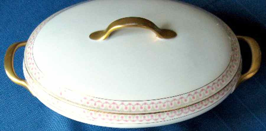 UNC212 Oval Covered Vegetable by Union Ceramique-1