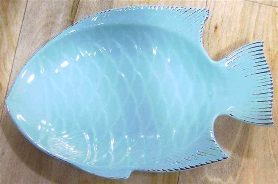 Catch of the Day Aqua Dinner Plate by Unknown Manufacturer-1