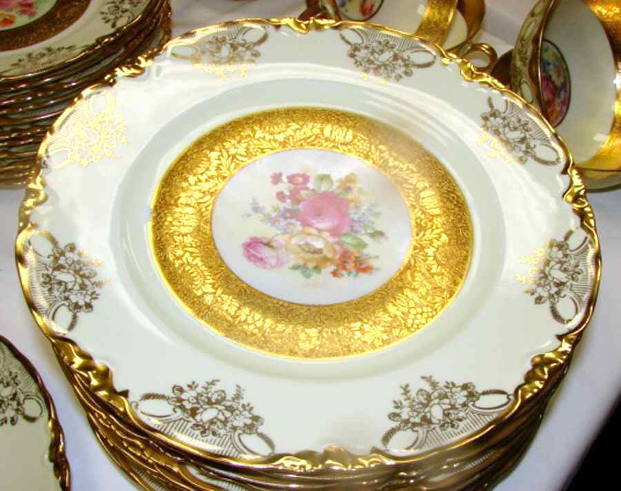 UC748 Dinner Plate by Unknown Manufacturer-1