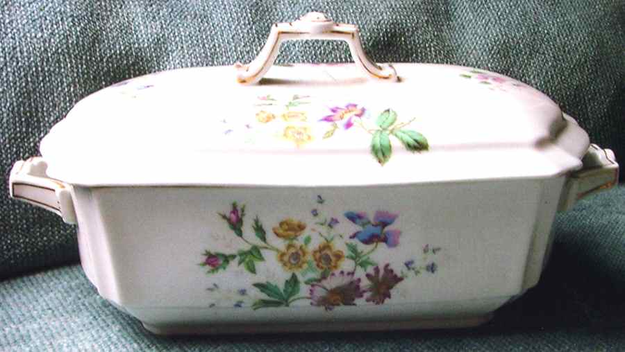 UC753 Rectangular Covered Vegetable by Unknown Manufacturer-1