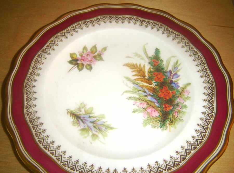 UC762 Dinner Plate by Unknown Manufacturer-1