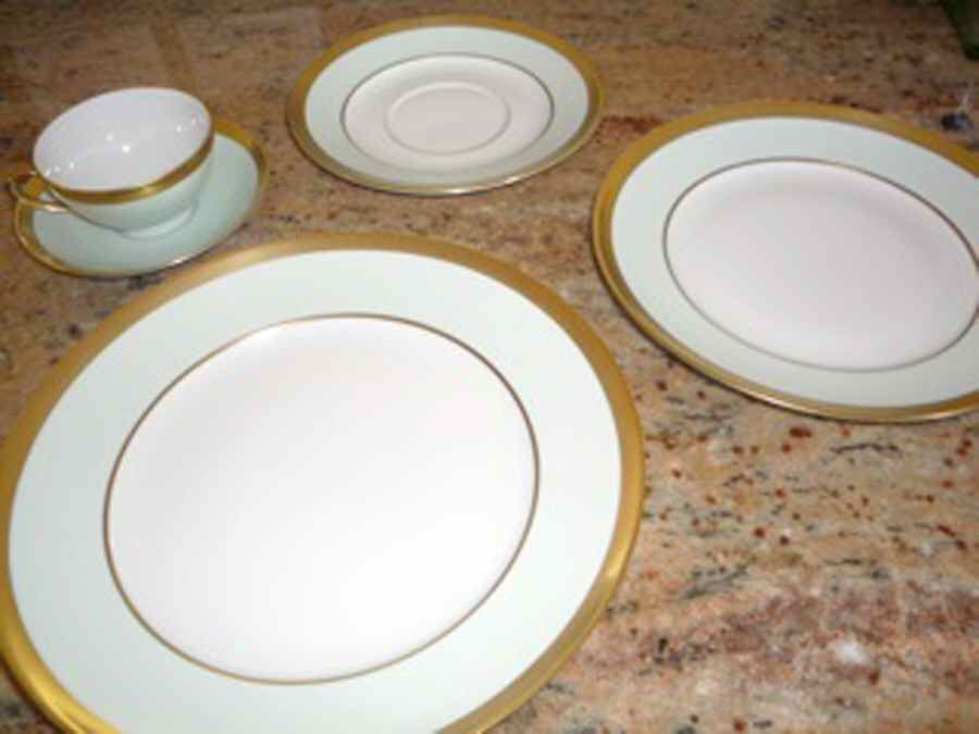 UPS5 Bread & Butter Plate by Upsala Ekeby-1