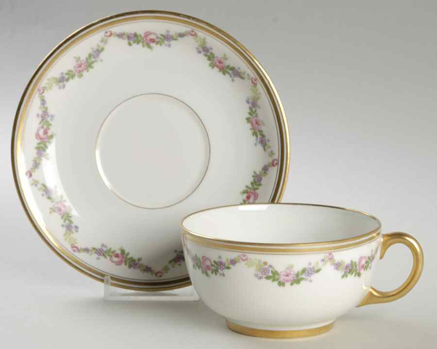 UNC218 Footed Cup & Saucer Set by Union Ceramique-1