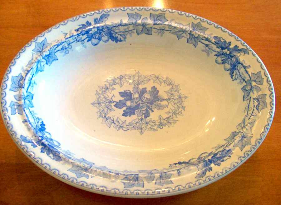 Acorn Blue Oval Vegetable No Lid by England-1
