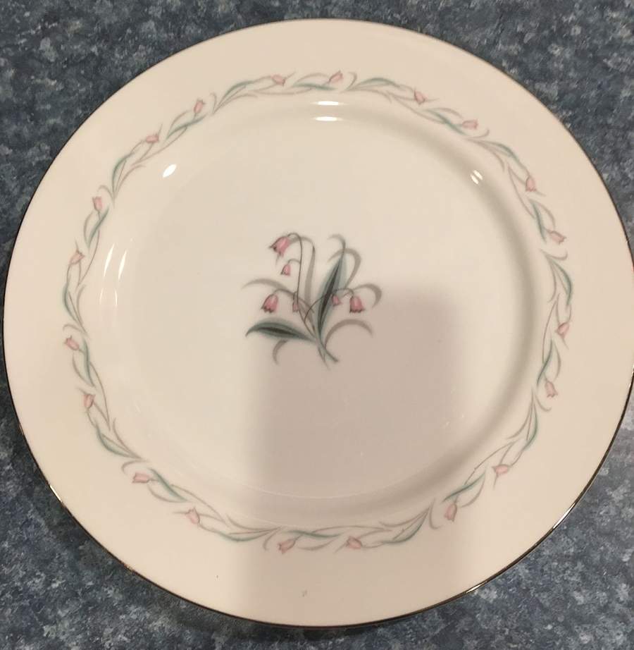 Encore Dinner Plate by Unknown Manufacturer-1