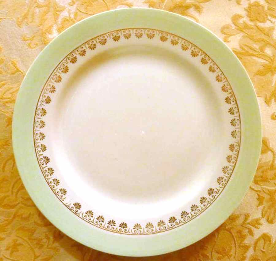 8543 Dinner Plate by St Amand-1