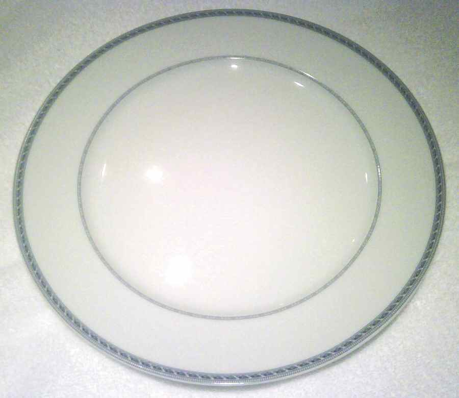 UNL18 Dinner Plate by Union Limousine-1