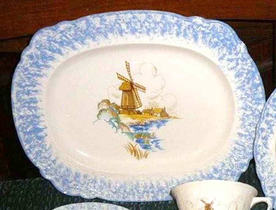 UNI205 11" Oval Serving Platter by Universal-1