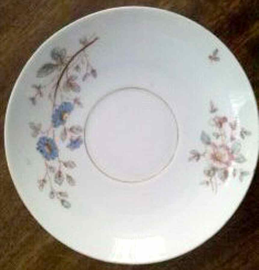1996 Saucer by Unknown Manufacturer-1