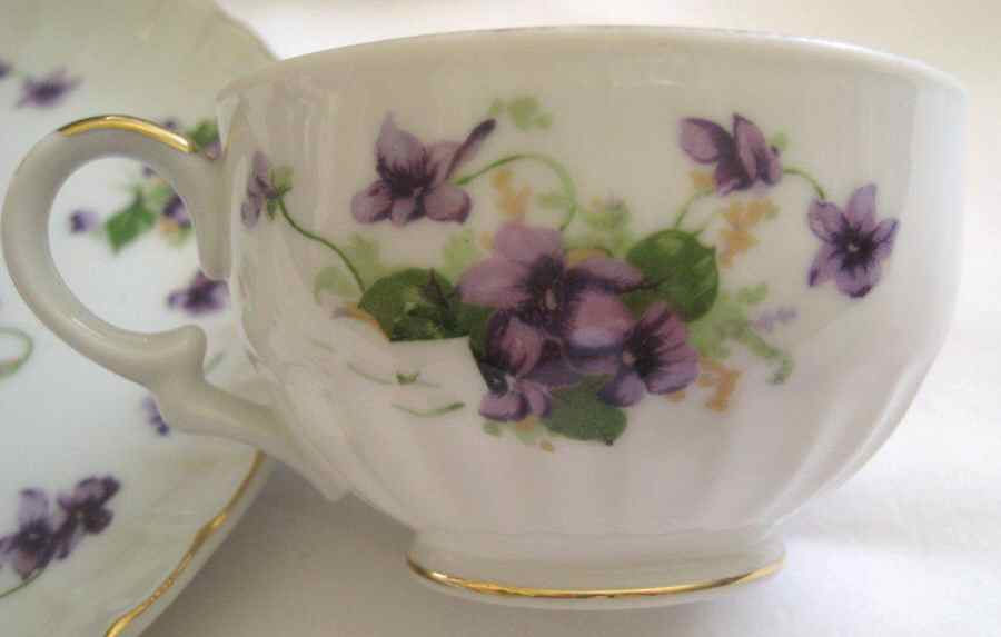 Sweet Violets Snack Cup by Norcrest-1