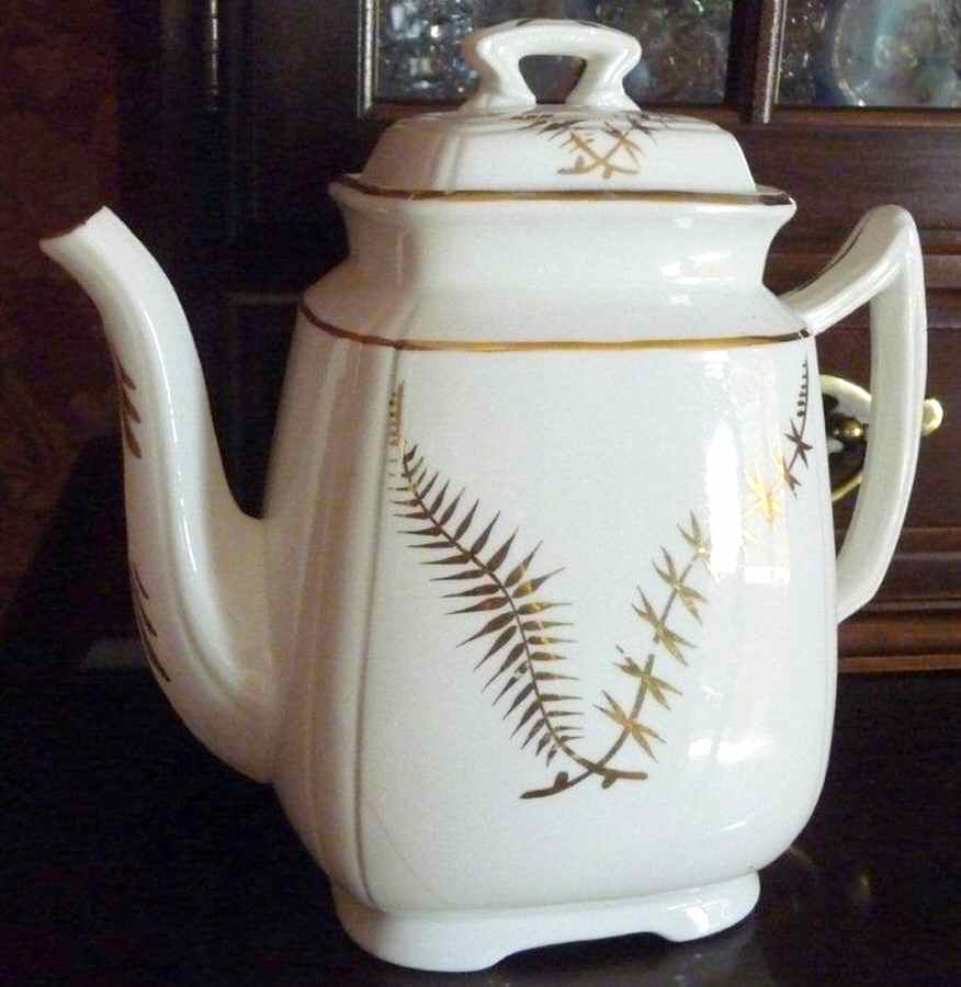1109 Teapot & Lid by Unknown Manufacturer-1