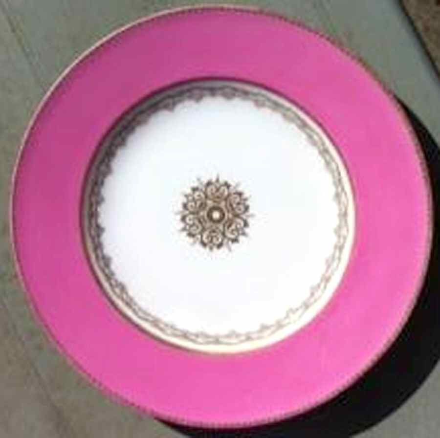 B1602 Dinner Plate by Unknown Manufacturer-1
