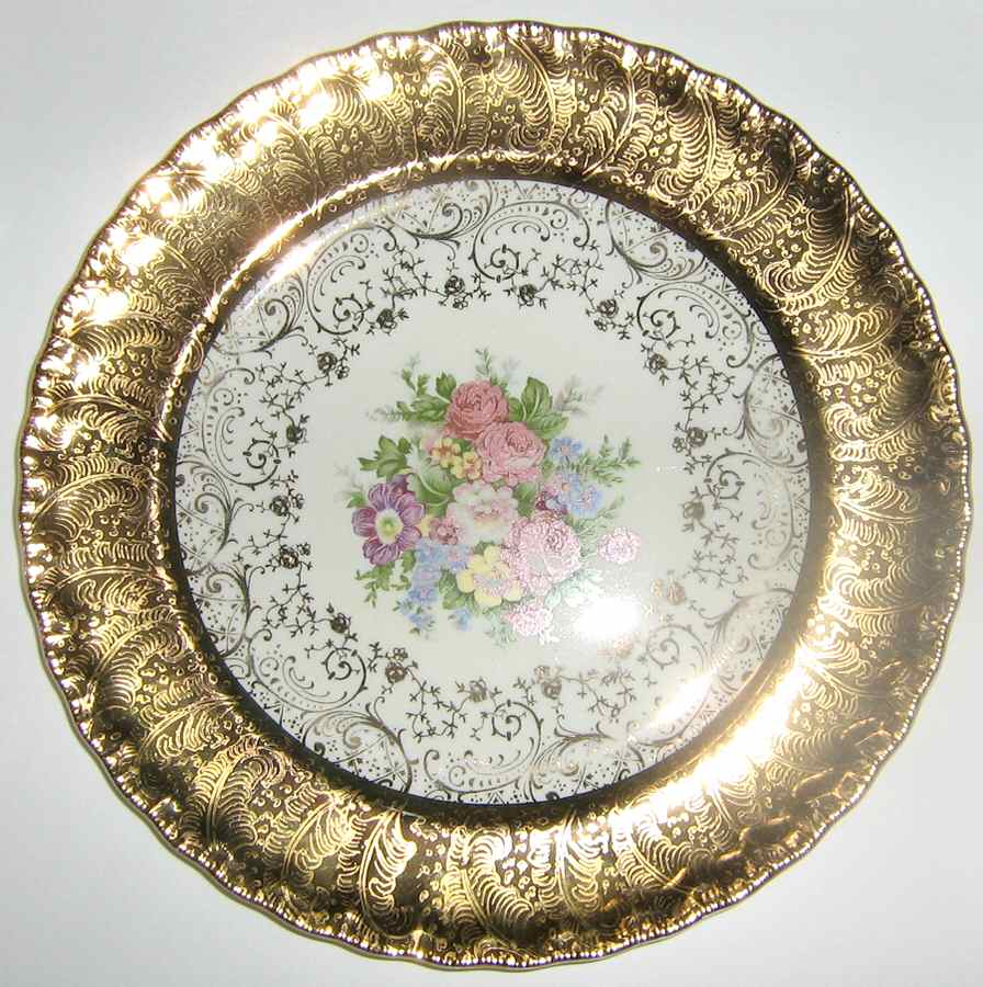 USA87 Dinner Plate by USA-1